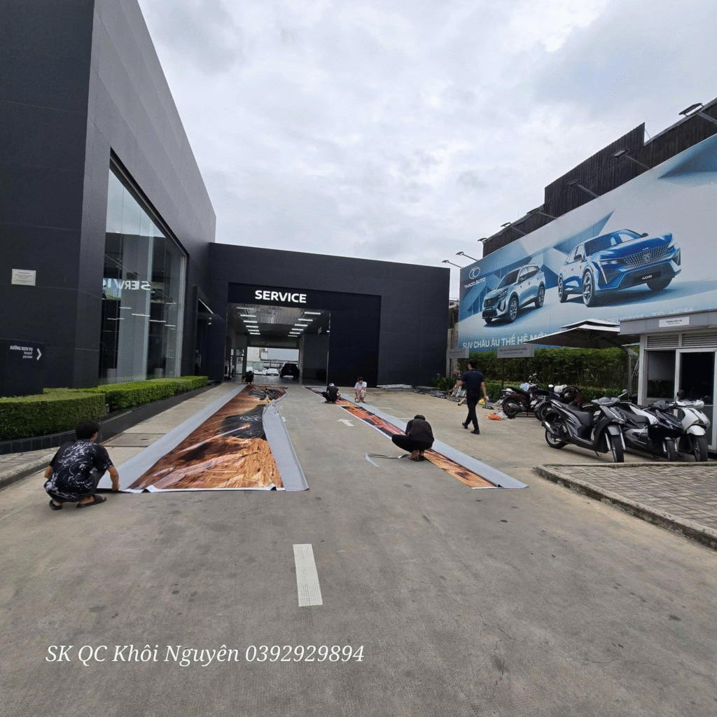 In bạt Hiflex - THACO/Jeep (khu Service, ban ngày)